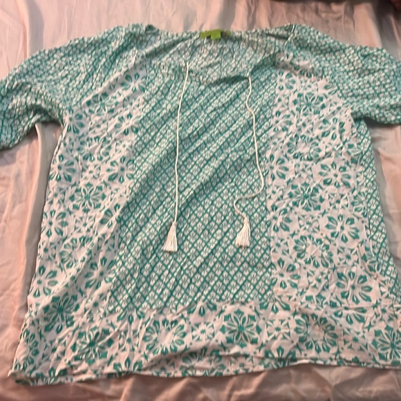 Shirt - Picture 1 of 2